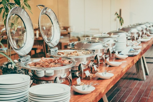 Montagem de Mesa de Buffet